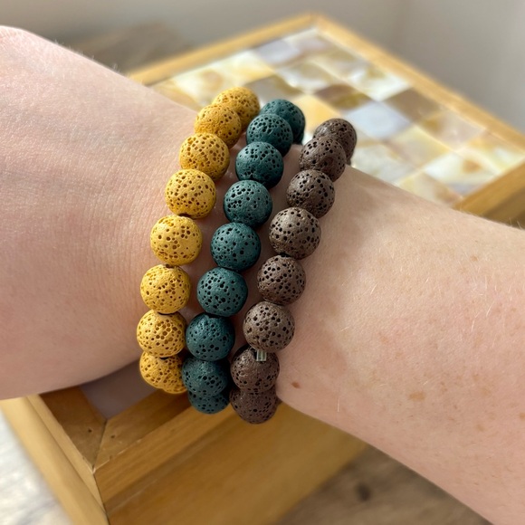 Aromatherapy Essential Oil Bracelets - Picture 2 of 3